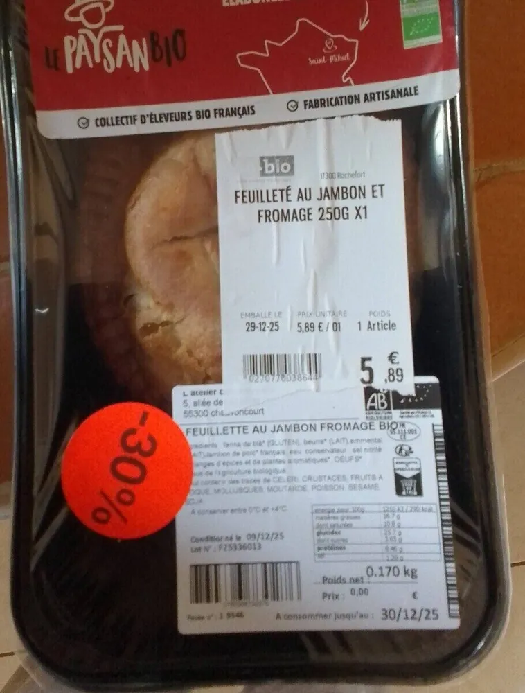Feuilleté au jambon fromage bio