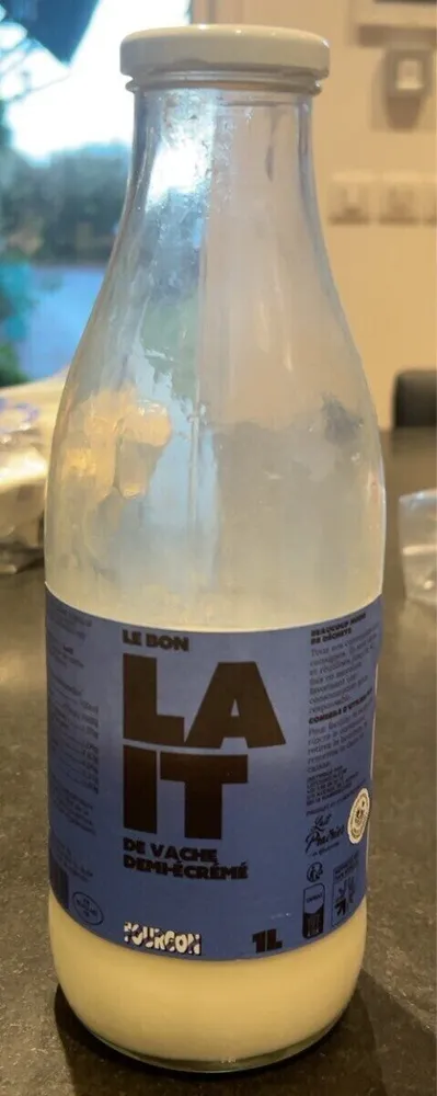 LAIT DE VACHE DEMI-ÉCRÉMÉ