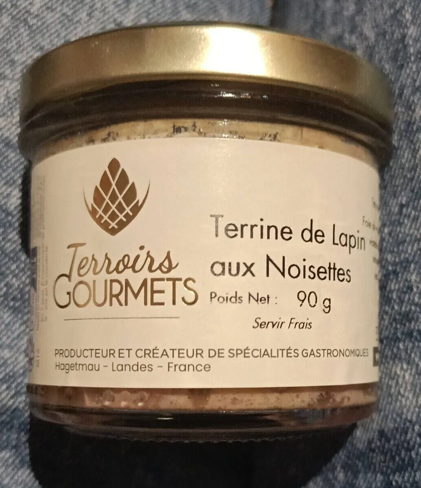 Terrine de lapin aux noisettes