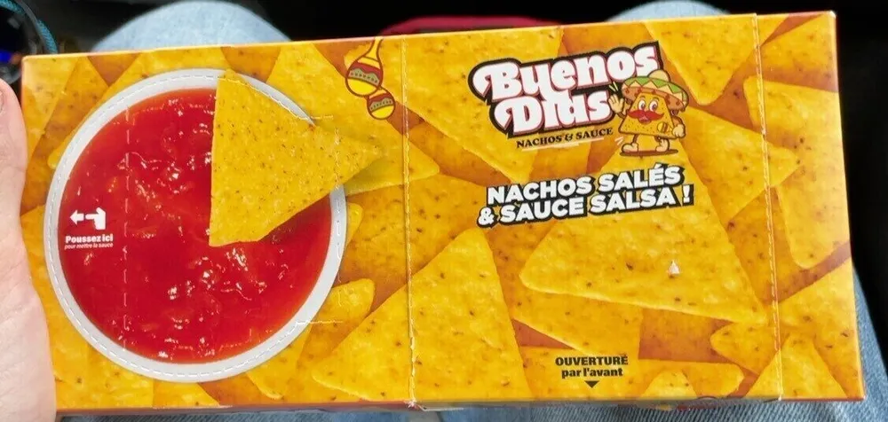 Buenos Dias nachos & sauce