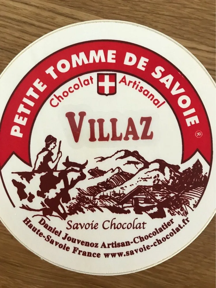 Tomme de Savoie en chocolat praliné craquant