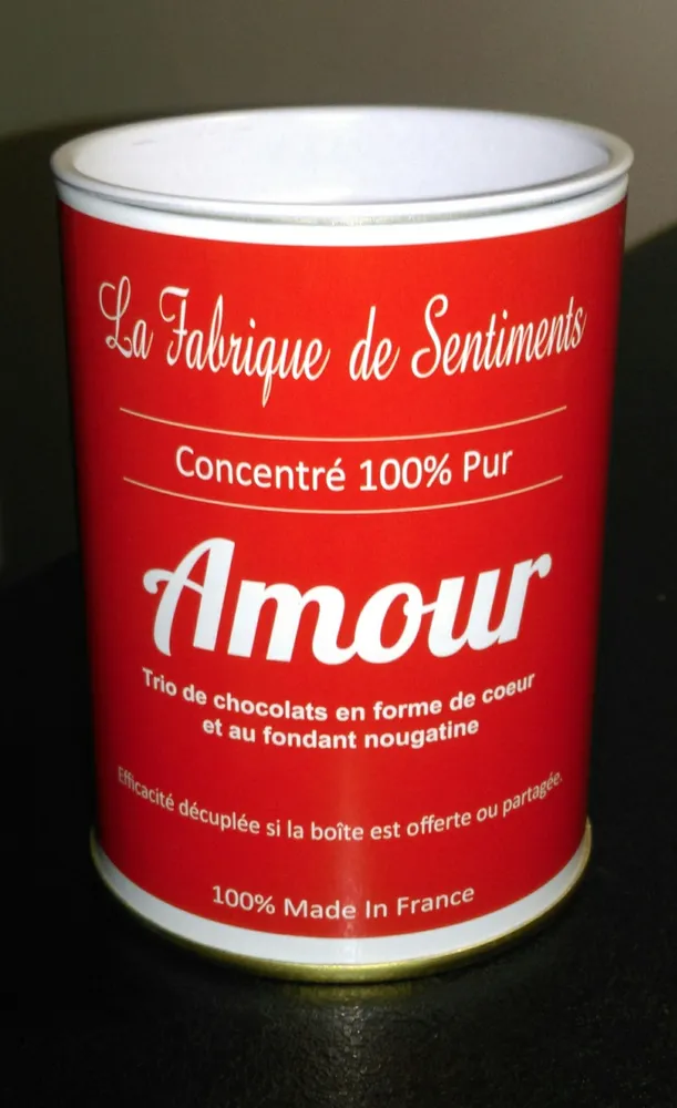 Amour : Chocolat Blanc, Noir, Au Lait Et Nougatine