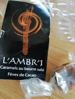 Caramel au beurre salé. Fèves de cacao