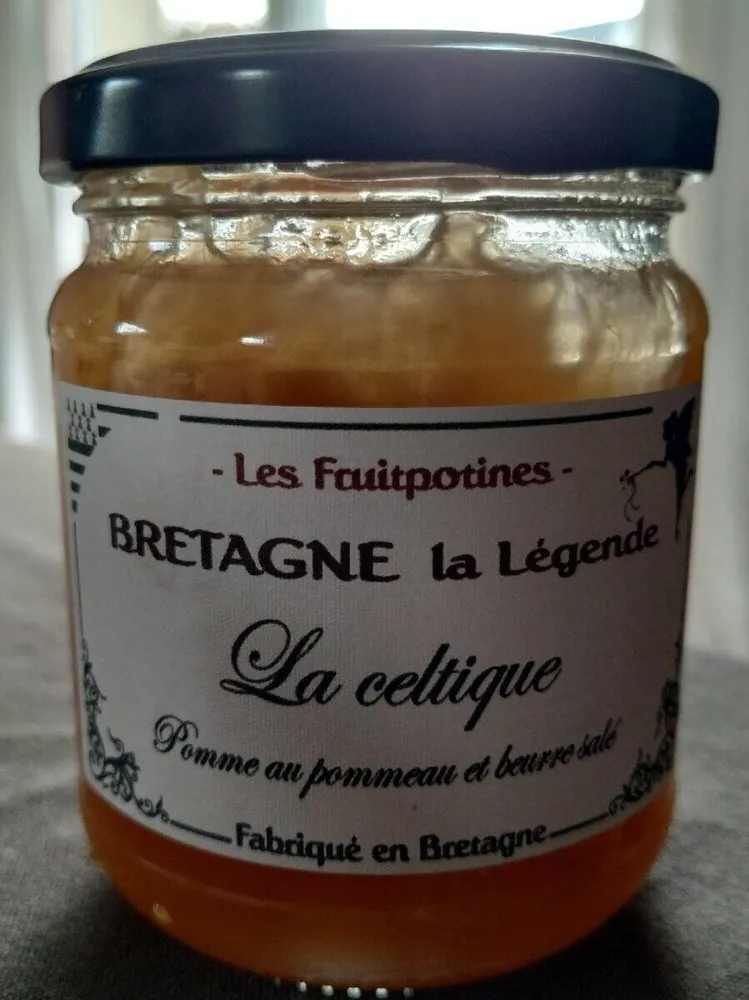 Pomme au pommeau et au beurre salé