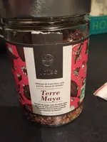 Mélange De Fruits Secs, Noix, Graines, épices Et Céréales Terre Maya