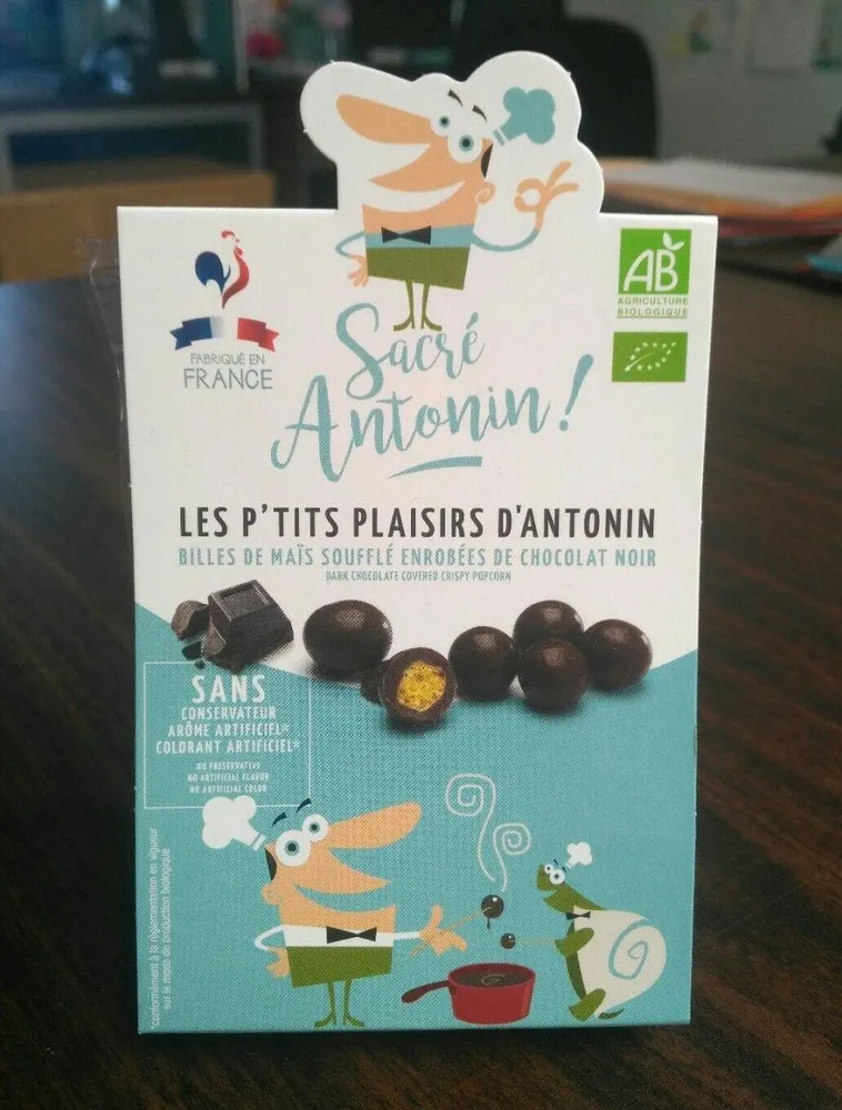 Billes de mais soufflé enrobées de chocolat noir