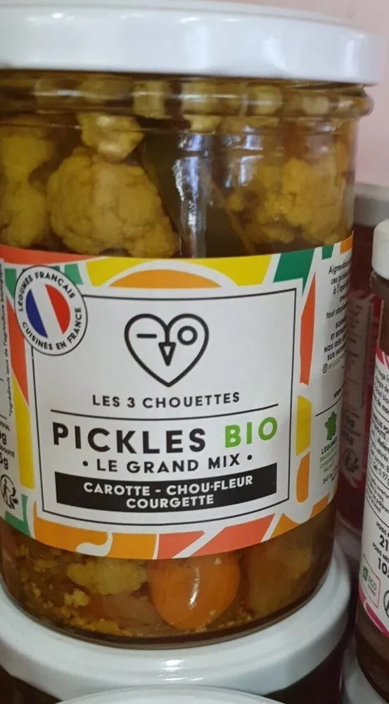 Pickles bio
