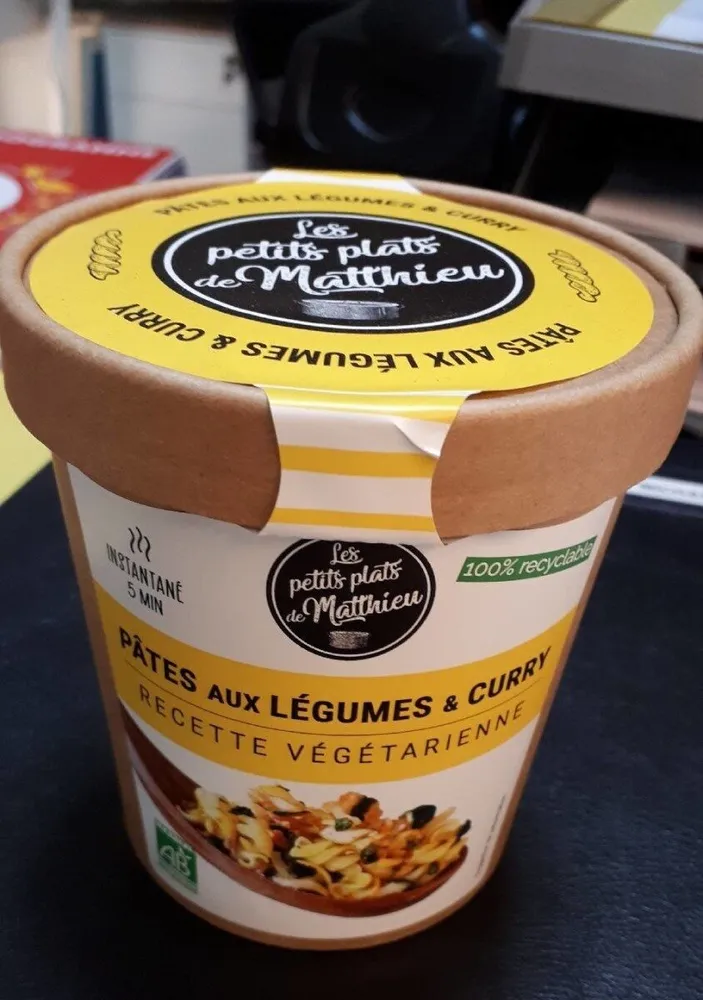 Pâtes aux légumes et curry