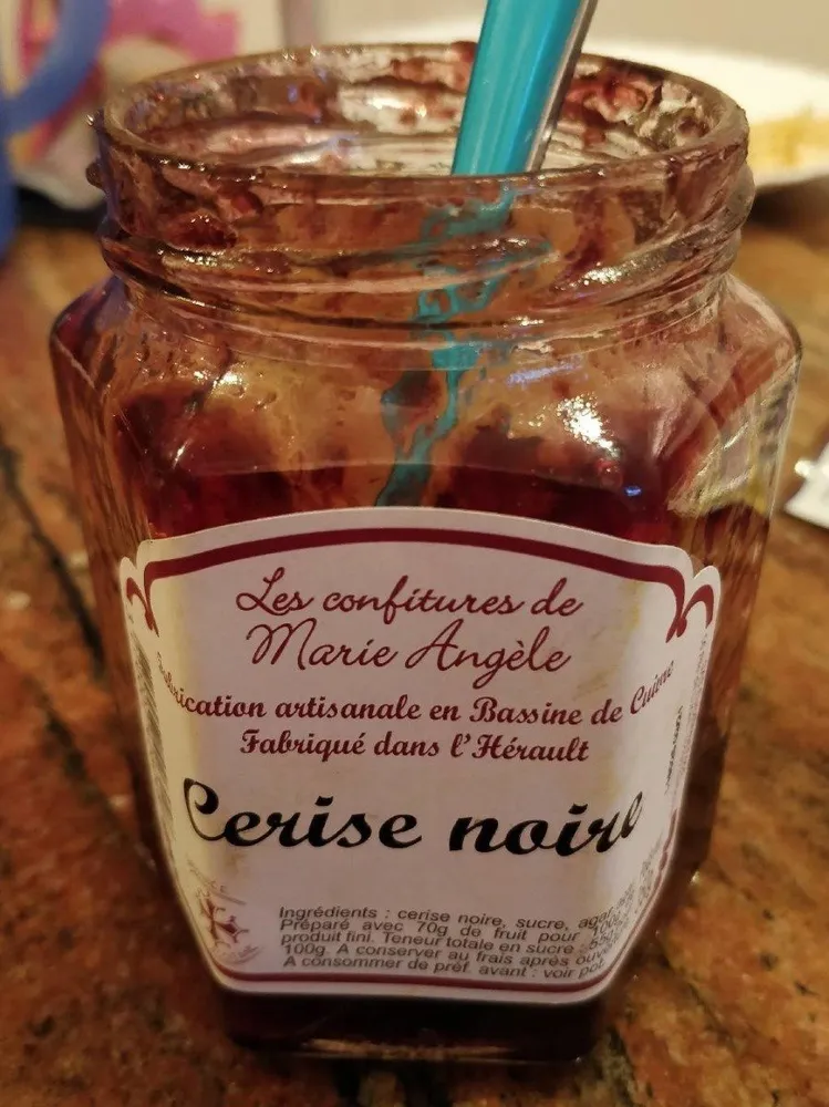 Confiture de cerise noire