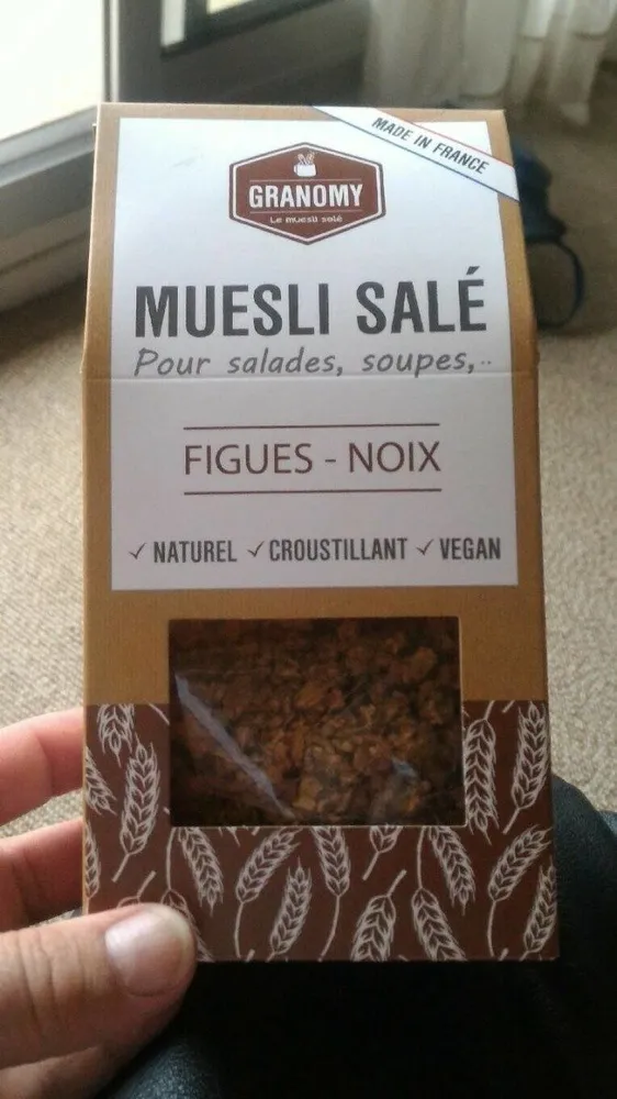 Muesli salé figues-noix