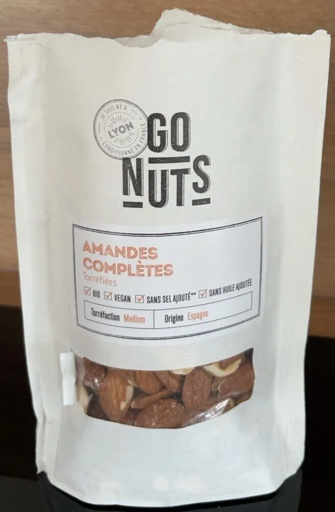 Amandes complètes