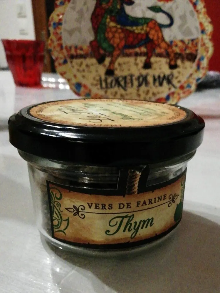 Vers de farine au thym