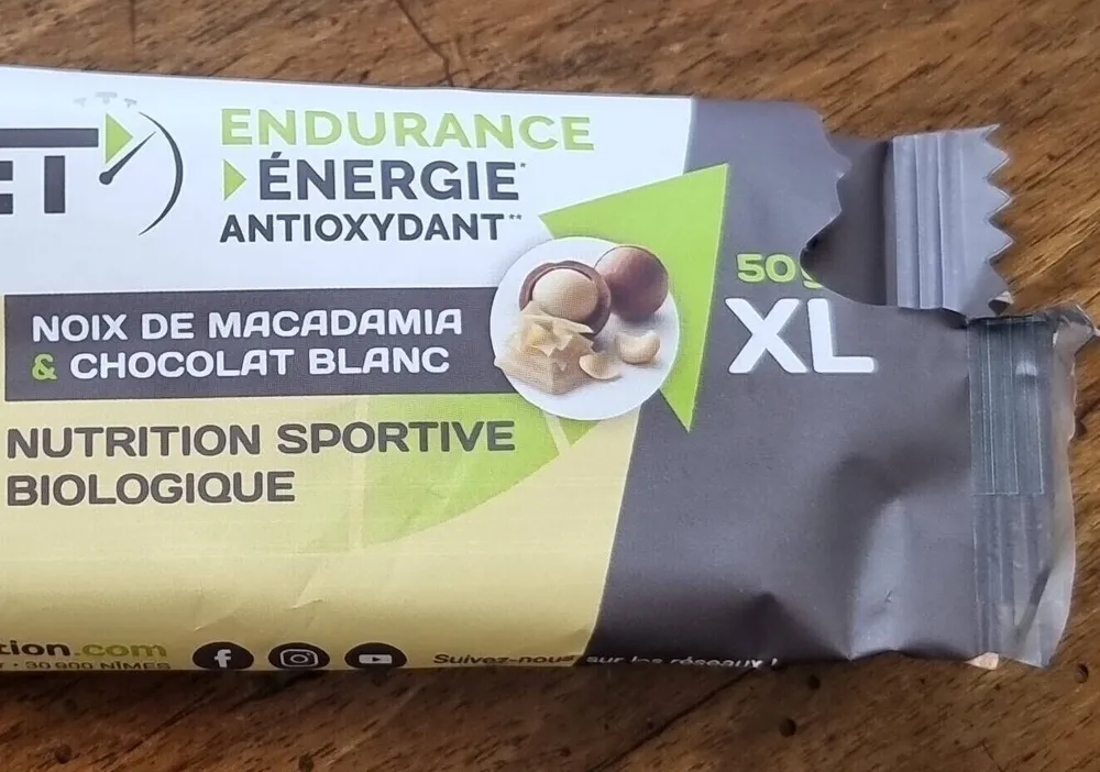 Barre énergétique biologique à la noix de macadamia et au chocolat blanc