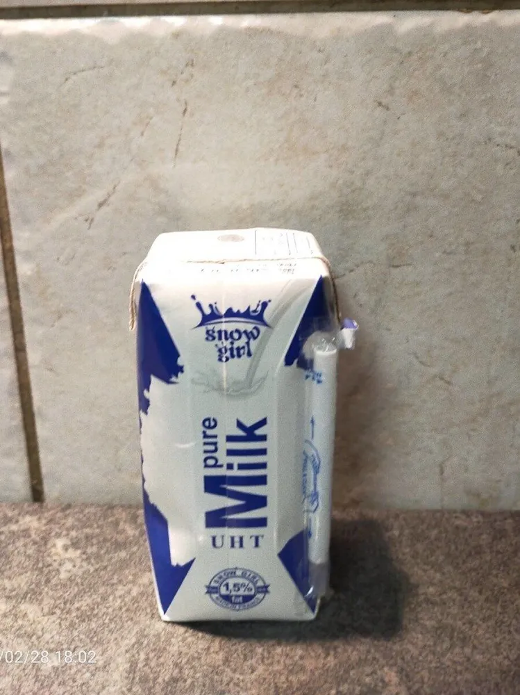 Snow girl pure milk uht