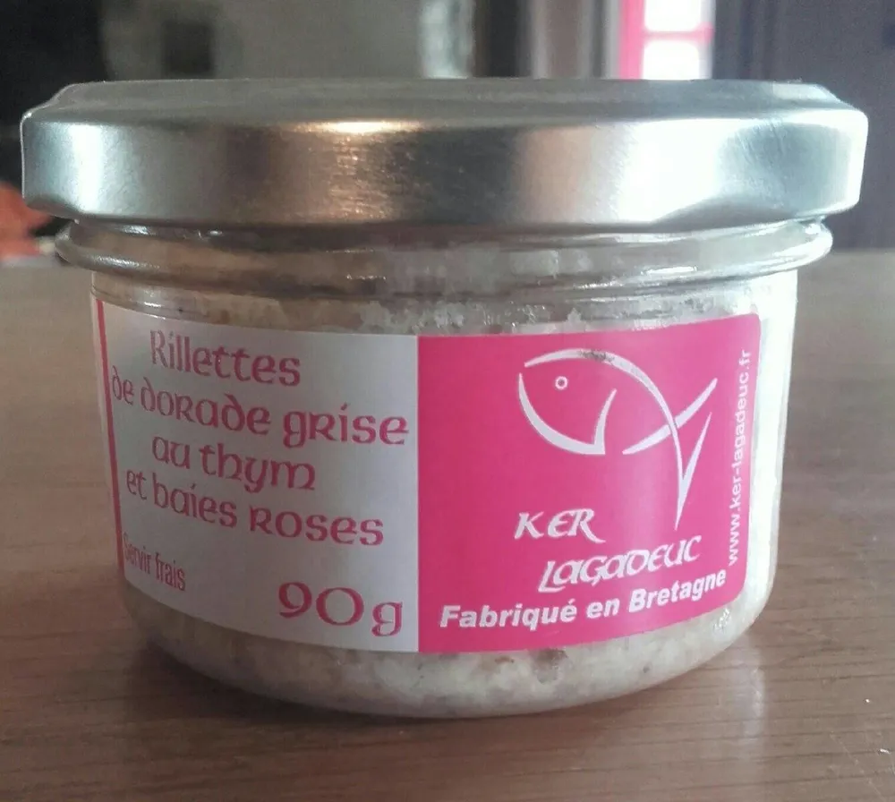 Rillettes de dorade grise au thyn et baies roses