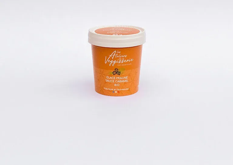 Glace praliné et sa sauce caramel