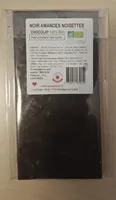 Chocolat noir amandes noisettes