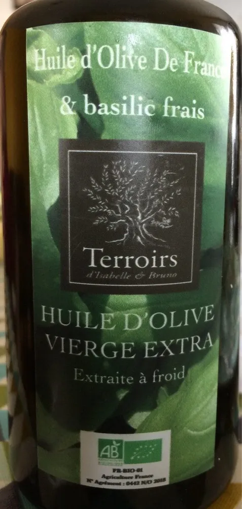 Huile d'olive de France et basilic frais