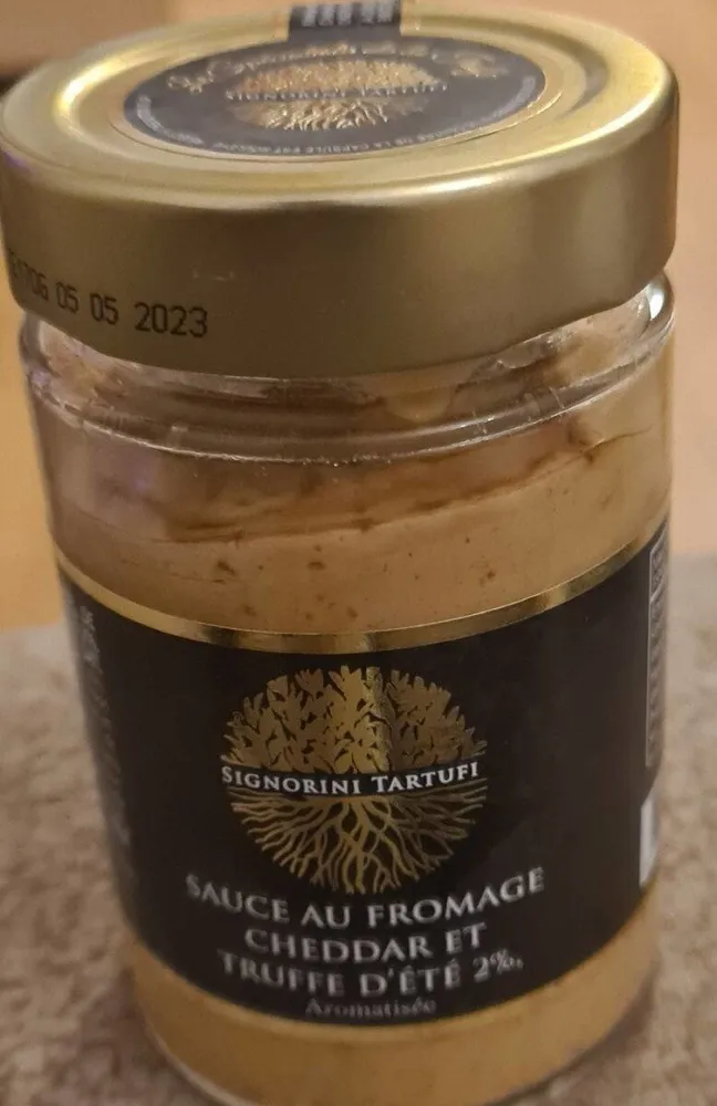 Sauce au cheddar et truffe d'été