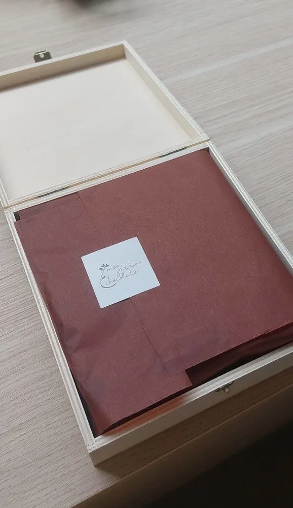 Boîte bois de 20 chocolats bio