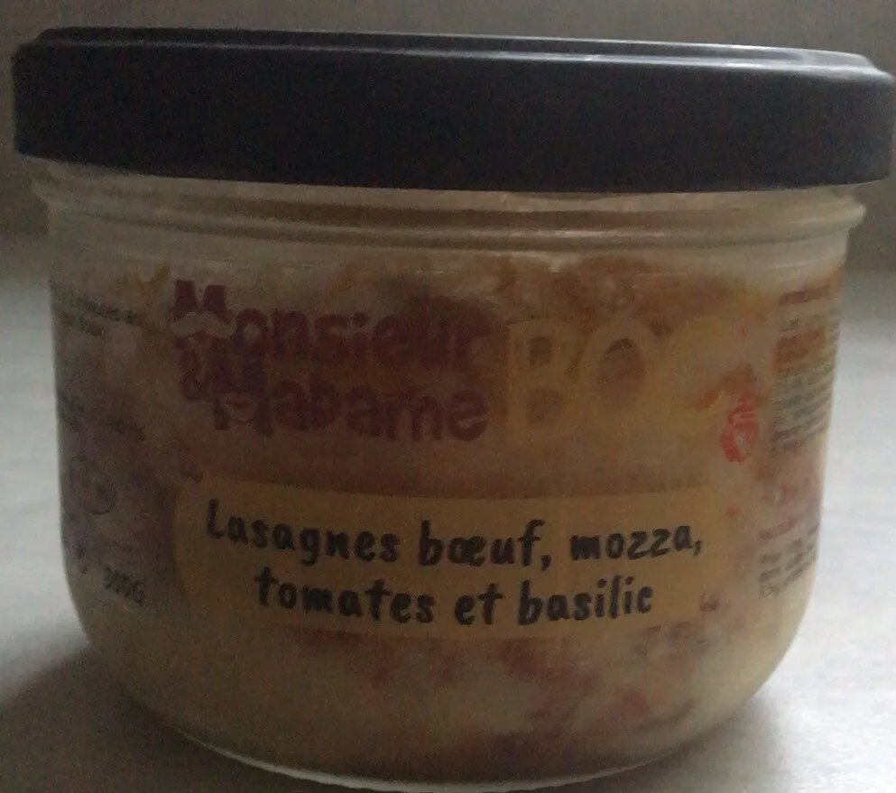 Lasagnes boeuf, mozza, tomates et basilic