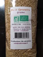 Spelt grains