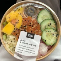 Poké saumon mariné