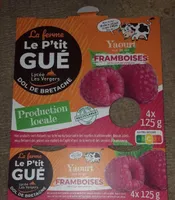 Yaourt sur lit de framboise