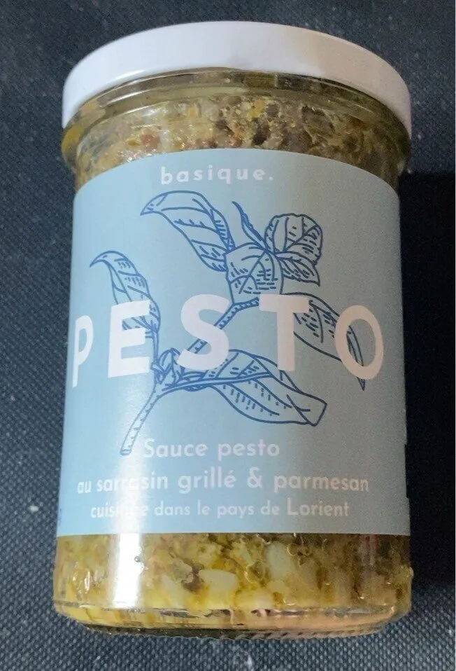 Pesto au sarrasin grillé et parmesan