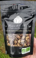 Noix de cajou grillées à l'ail noir