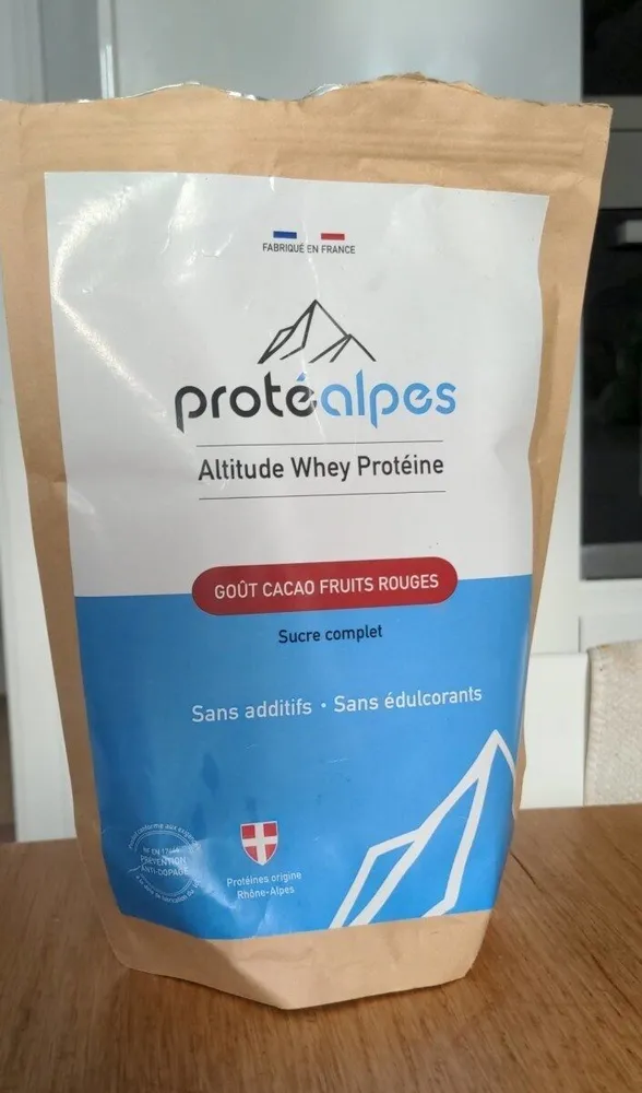 Whey goût cacao fruits rouges