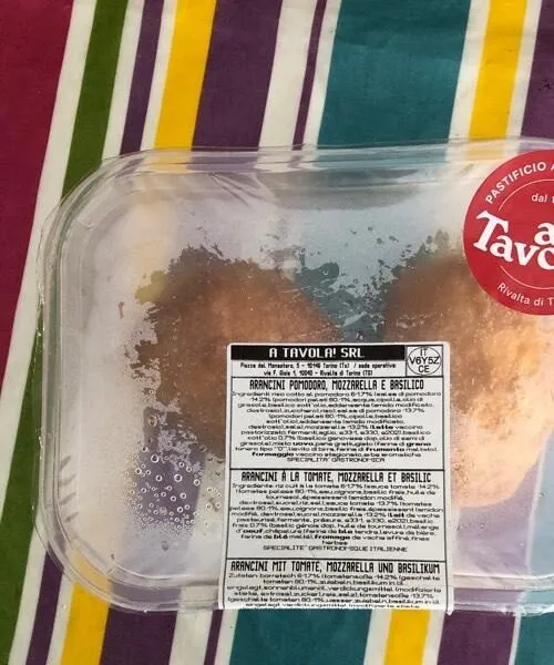 Arrancini pomodoro moza e basilico