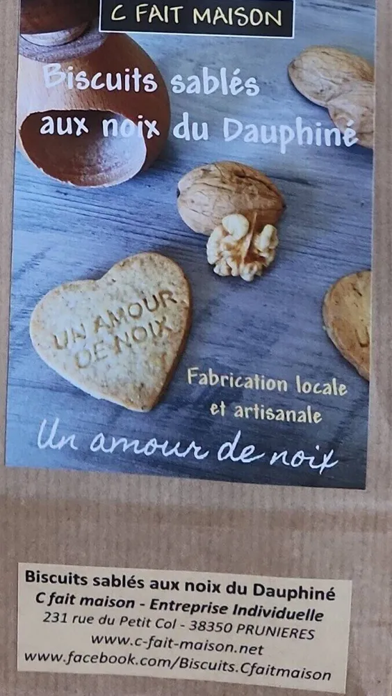 Biscuits sablés aux noix du Dauphiné