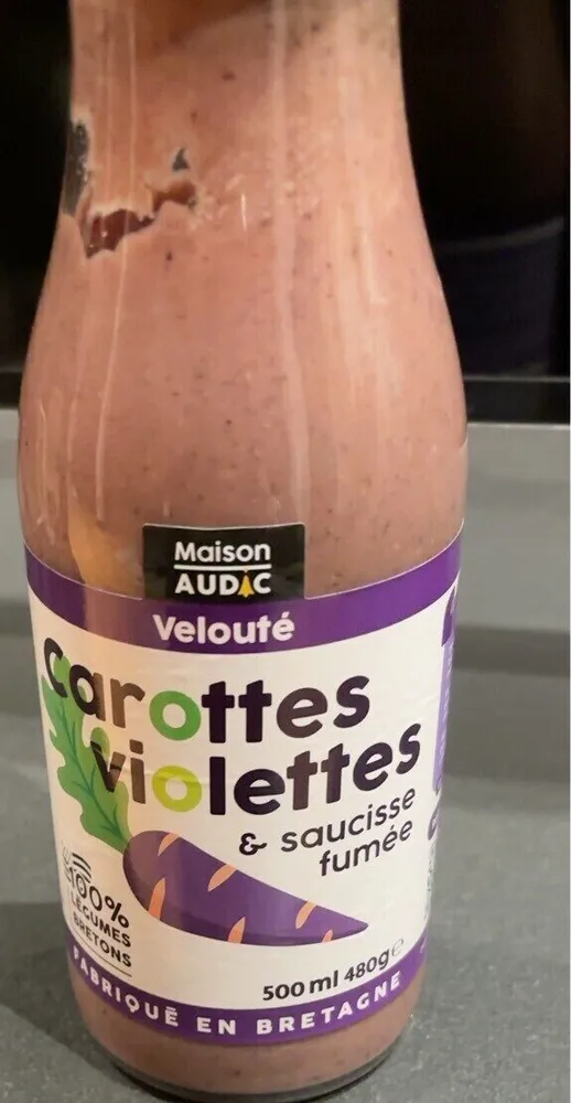Velouté carottes violettes & saucisses fumée