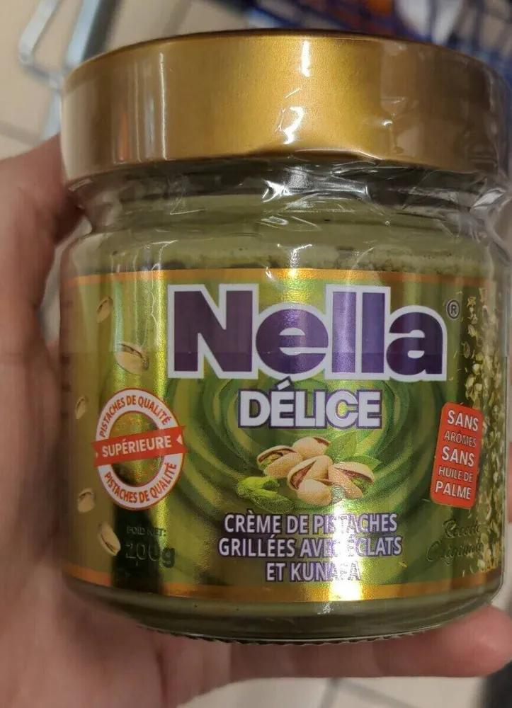 CRÈME DE PISTACHES GRILLÉES AVEC ÉCLATS ET KUNAFA