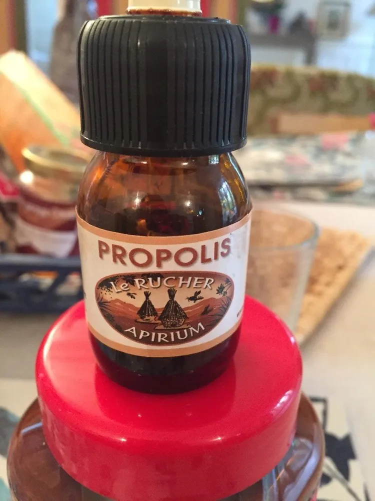 Propolis