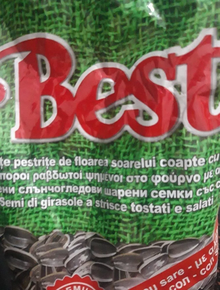 Seminte pestrite de floarea soarelui coapte cu sare