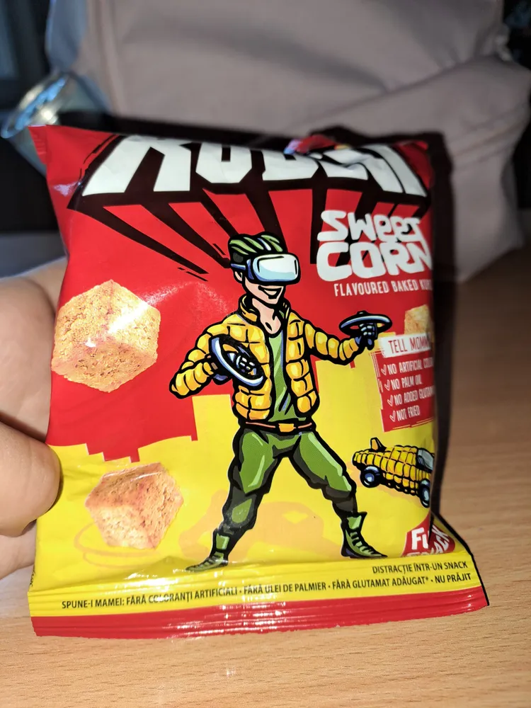 SWEET CORN FLAVOURED BAKED SNACK