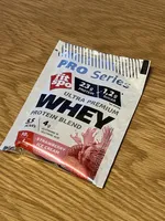 Whey protein blend strawberry ice cream flavour