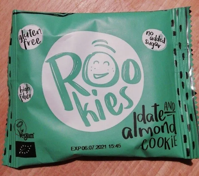 Rookies - date and almond cookie
