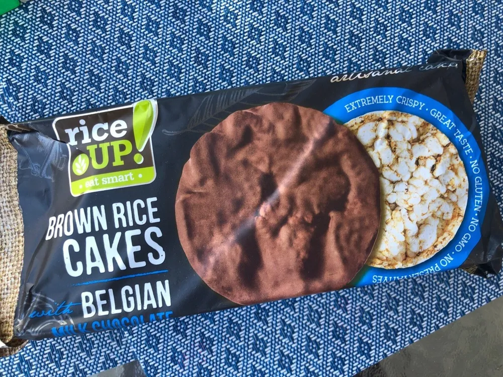 Brown rice cakes