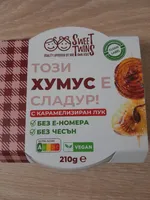 Хумус с камерилизиран лук 0209