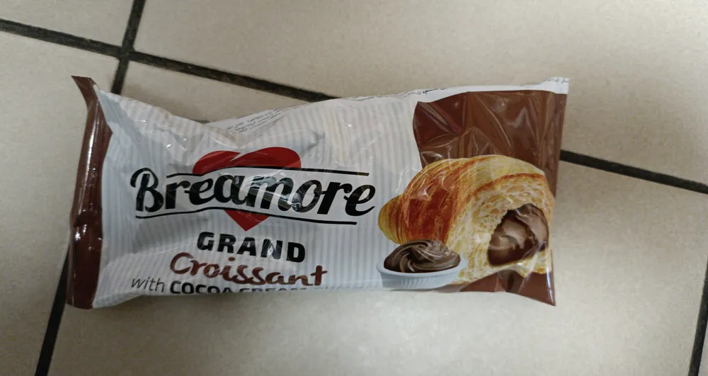 Grand croissant cacao cream