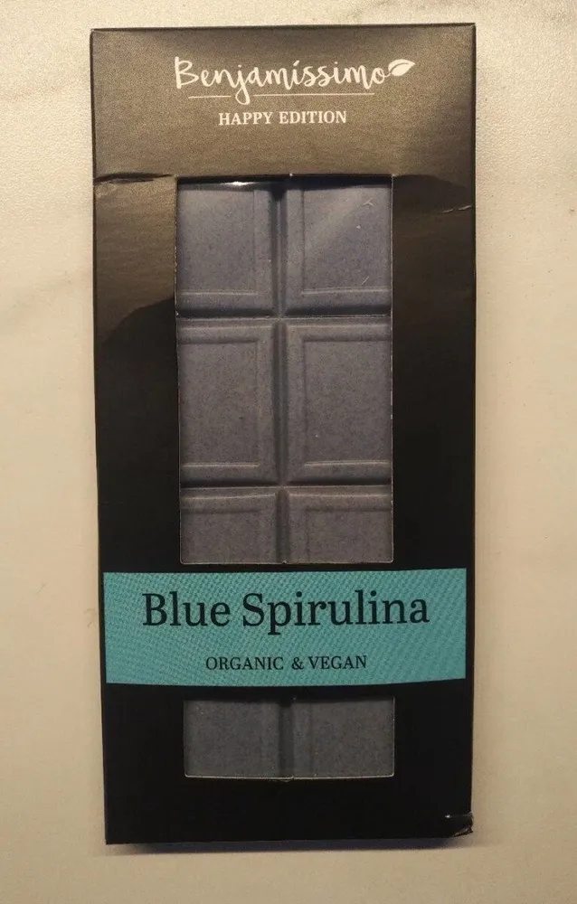 Blue Spirulina vegan chocolate