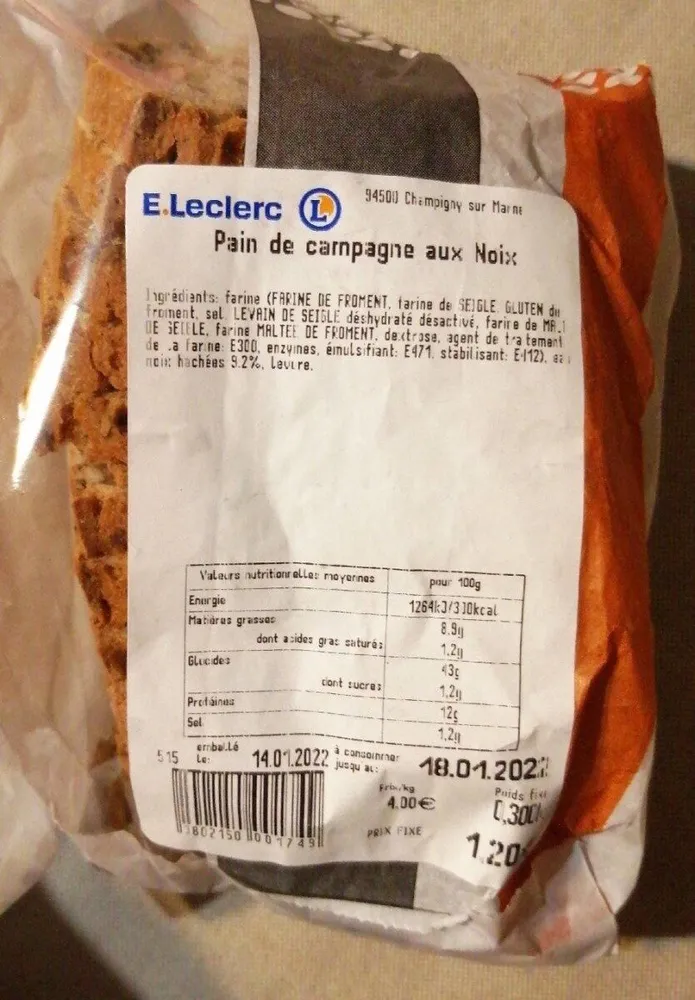 Pain de campagne aux noix