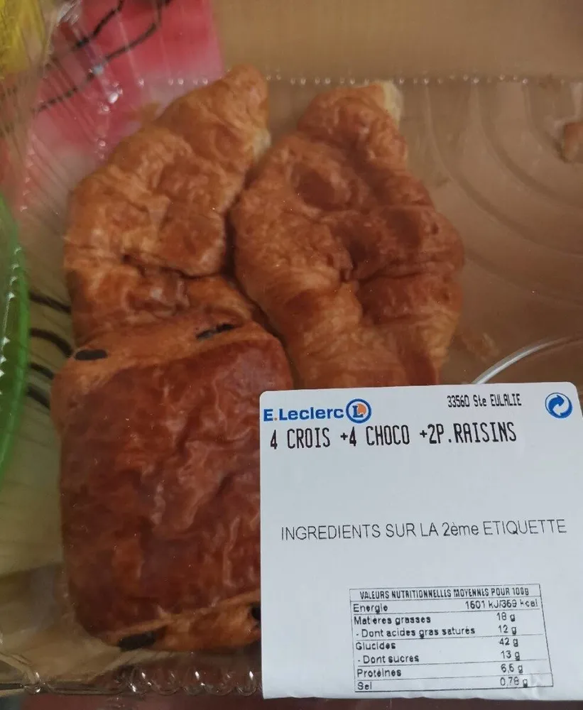 4 Croissants + 4 chocolatines + 2 pains aux raisins