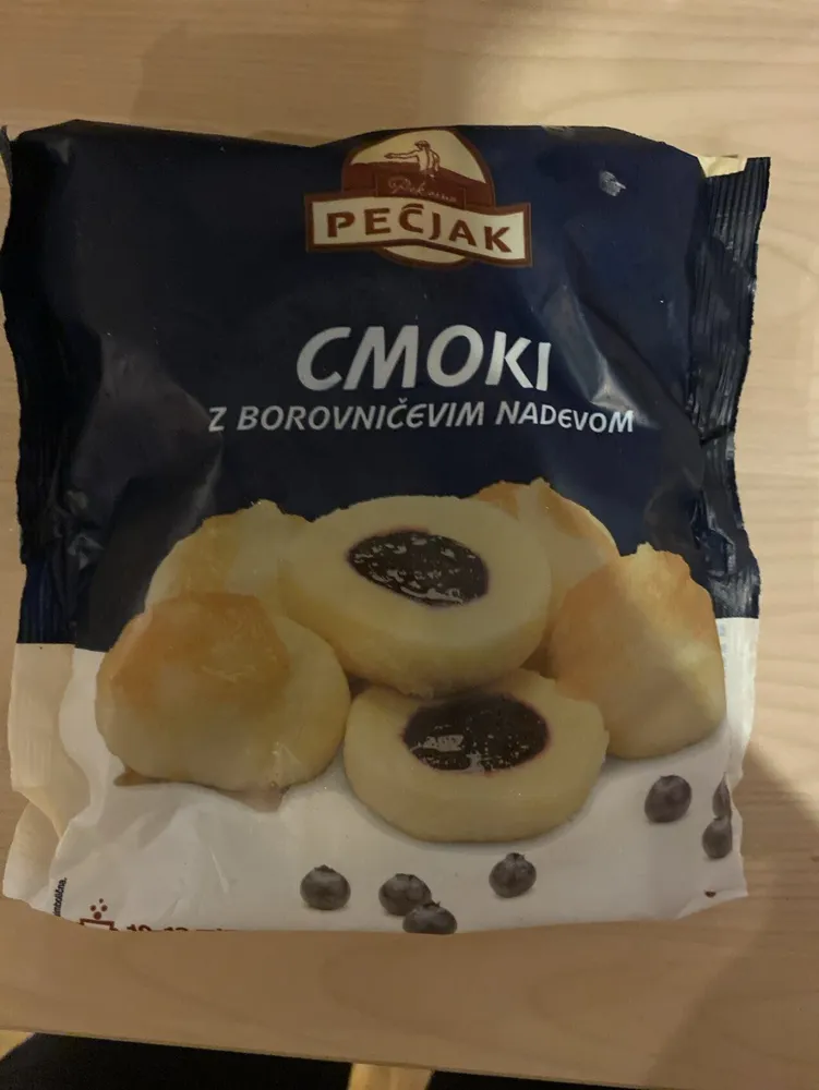 Pecjak Cmoki z Borovnicevim Nadevom