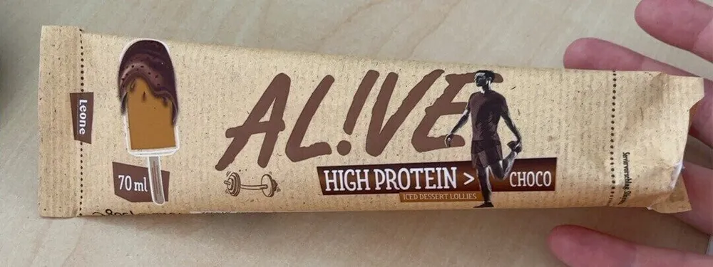 High protein chocolate flavour iced dessert lollies