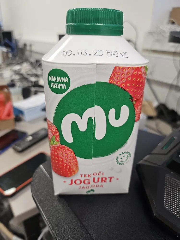 Tekoči Jogurt, Jagoda