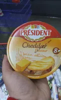 Cheddar flavour processed cheese